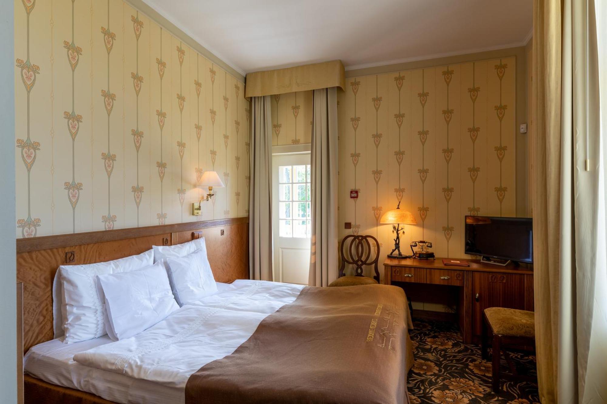 Deluxe Double or Twin Room Balcony